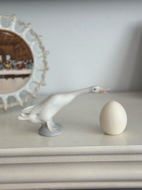 Porcelain Goose Vintage